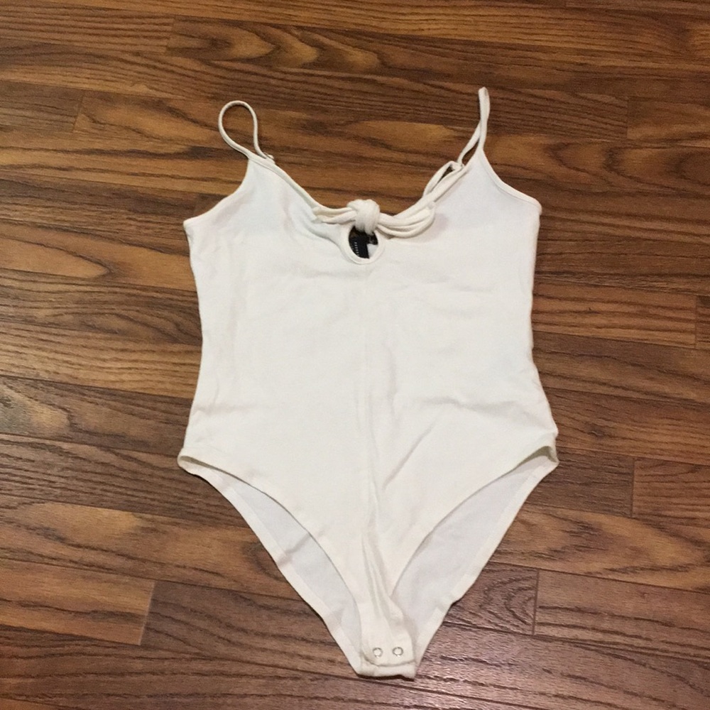 ❌SOLD❌Forever 21 bodysuit size M - Picture 1 of 5